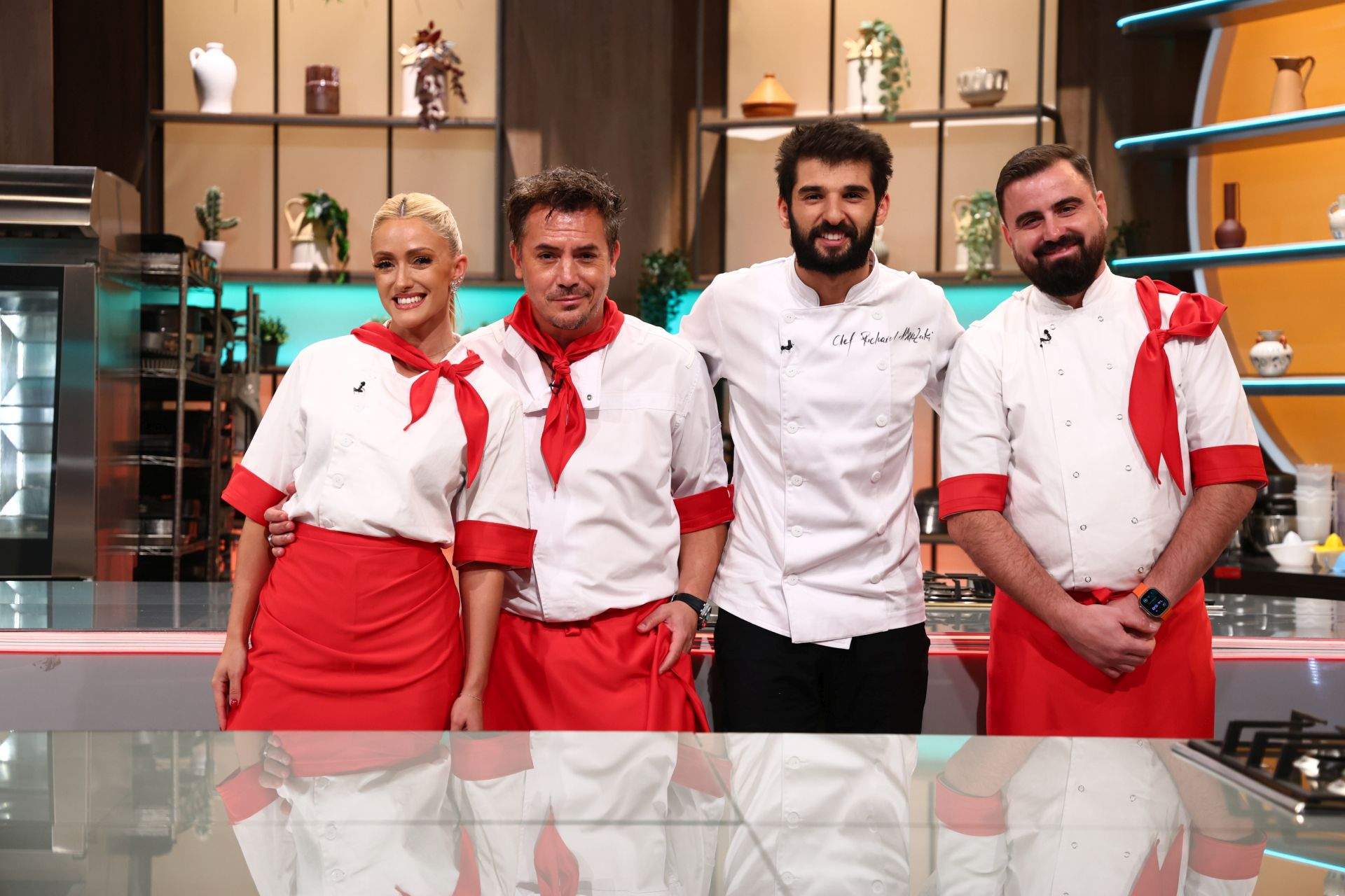 Chef Ștefan Popescu a câștigat battle-ul aniversar Chefi la cuțite de Ziua Antenei, obținând un super-avantaj pentru sezonul următor al show-ului culinar