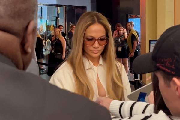 Și-au spus adio, dar ea tot la el se gândește. Jennifer Lopez ar fi încă „obsedată” de fostul ei soț, Ben Affleck, și după despărțire