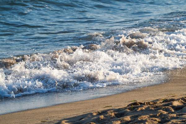 Risc de tsunami în România! Fenomenul ar putea să apară din cauza cutremurelor care au loc pe fundul Mării Negre
