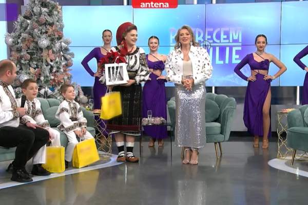 „Petrecem în familie” cu Mirela Vaida – o ediție specială alături de Ancuța Corlățan, Ionuț Galani și Oana Bozga Pintea, duminică, de la ora 19:00, pe Antena Stars.