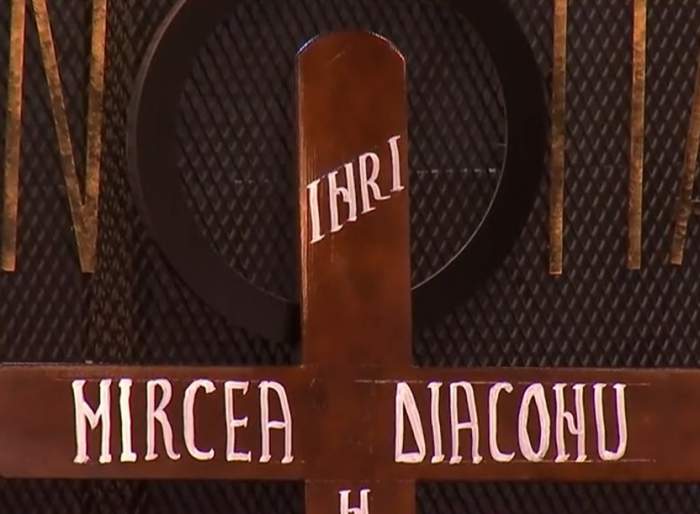 Primele imagini de la priveghiul lui Mircea Diaconu! Trupul neînsuflețit al marelui actor a fost dus la Teatrul Nottara | FOTO