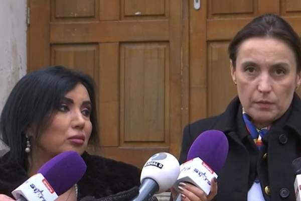 De ce ar fi intrat unul dintre fiii Adrianei Bahmuțeanu pe site-uri periculoase! Vedeta a ieșit nervoasă de la noul termen