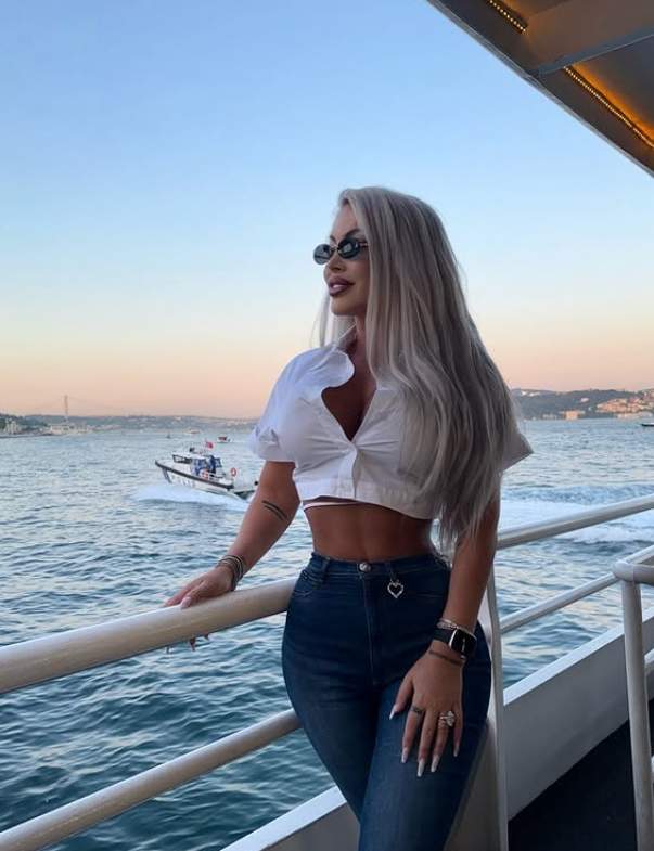 loredana chivu in istanbul