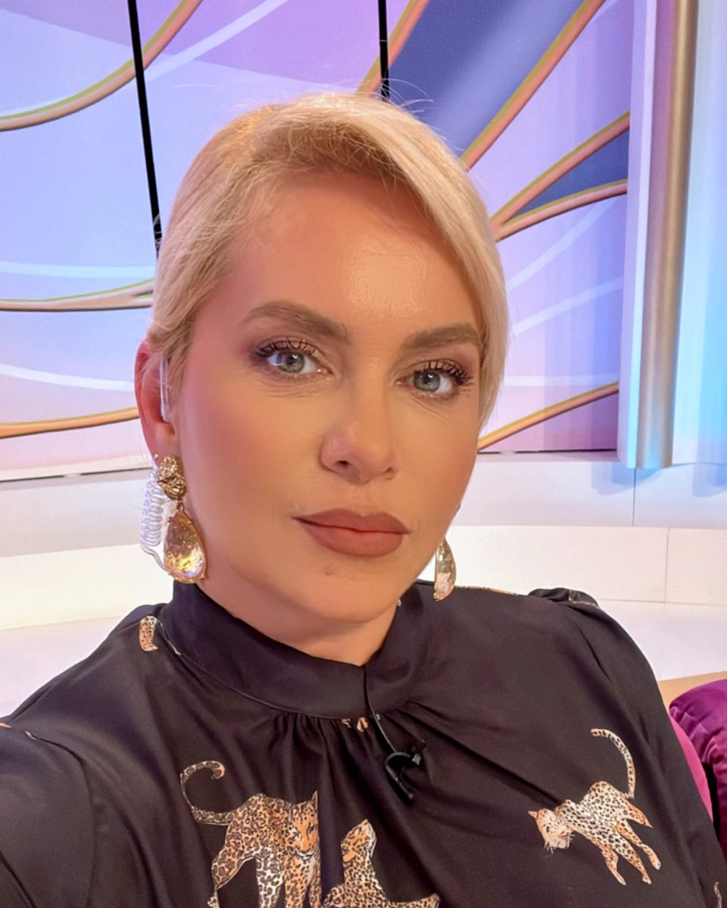 Paula Chirilă, poza profil