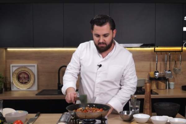 Rețeta de quesadilla cu pui a lui Chef Janni Alexandridis de la Meniu de vedetă. Cum pregătești un preparat delicios