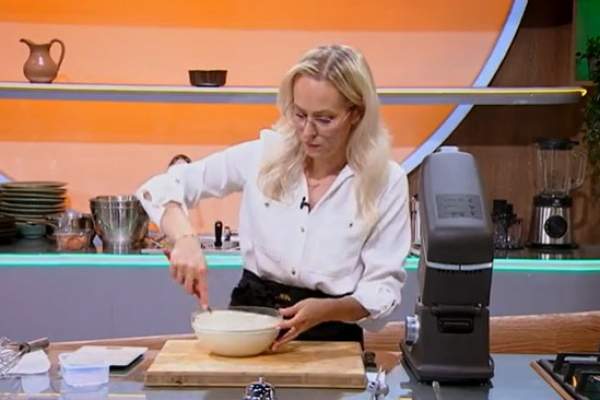 Cum și-a descoperit cuțitul de aur al lui Richard Abou Zaki pasiunea pentru gătit. Andreea Ignat are 35 și i-a impresionat pe jurați cu un desert