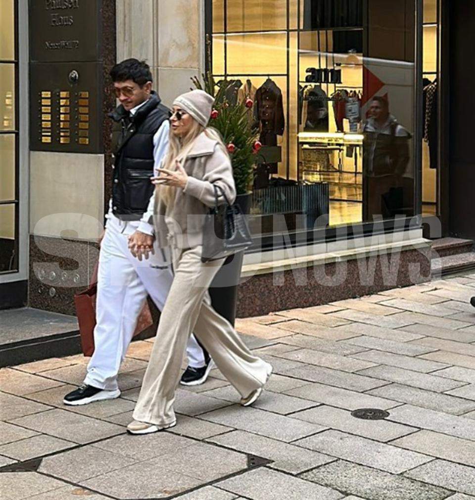 Anamaria Prodan și Ronald Gavril se iubesc la nebunie! Ce gesturi romantice și ce săruturi pătimașe împart atunci când cred că nu îi vede nimeni / PAPARAZZI