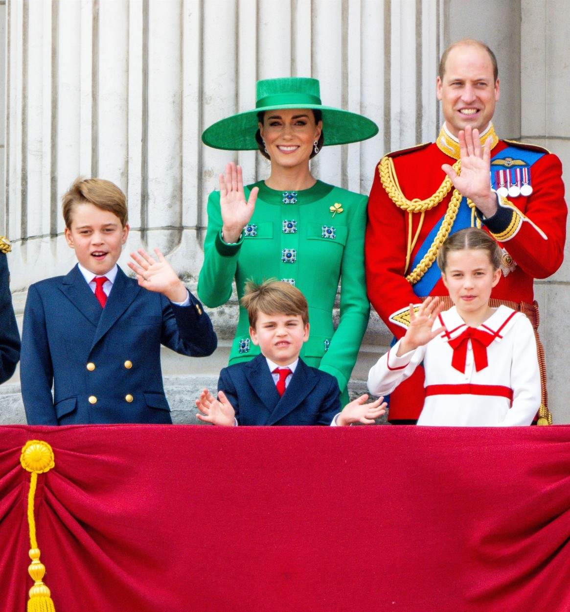 Kate Middleton  si printul william si copiii