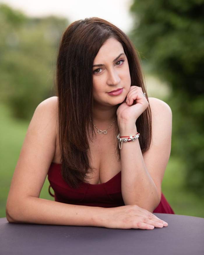 Star Magazin. Profesoară, acuzată de comportament indecent în fața unor elevi de clasa a VII-a. În timpul liber face show pe TikTok. Prima reacție a conducerii școlii