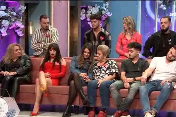 Mireasa - Capriciile iubirii. Antonia s-a reorientat, după ce Albert i-a spus că o vede doar ca o prietenă. L-a ales pe Valentin pentru date. Cum vede concurentul întreaga situație