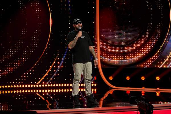 Remus Iosub, câștigătorul iUmor sezonul 13, revine în postura de invitat special la premiera iUmor, sezonul 16. Emisiunea se va difuza duminică de la 21:00, la Antena 1