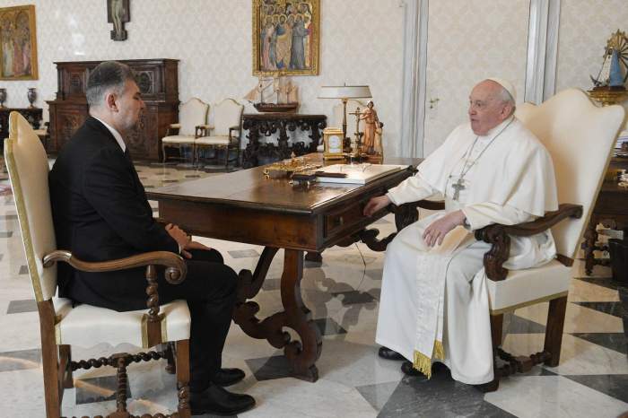 Papa Francisc și Marcel Ciolacu