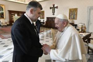 Marcel Ciolacu, întâlnire cu Papa Francisc! Premierul a mers în vizită, în Italia / FOTO