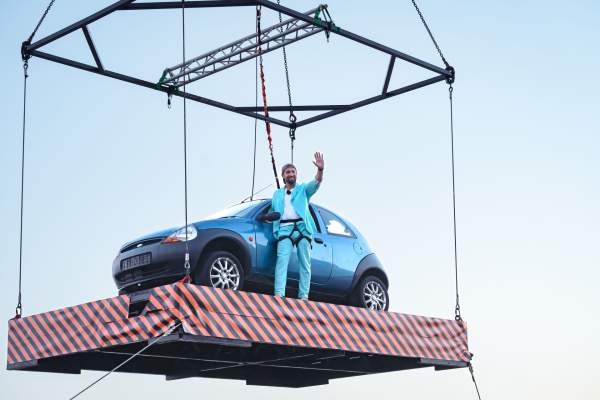 Diseară, la Power Couple România, fetele schimbă o roată la 30 de metri înălțime! Moment tensionat pentru una dintre perechi: Dani Oțil oprește proba unei concurente