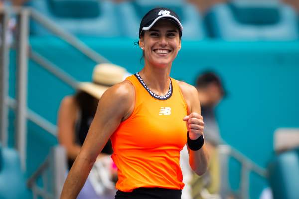 Sorana Cîrstea, victorie împotriva campioanei de la Wimbledon, Marketa Vondrousova. Românca s-a calificat în semifinale la Dubai