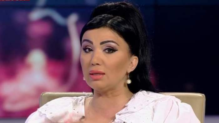 Adriana Bahumuțeanu la o emisiune TV