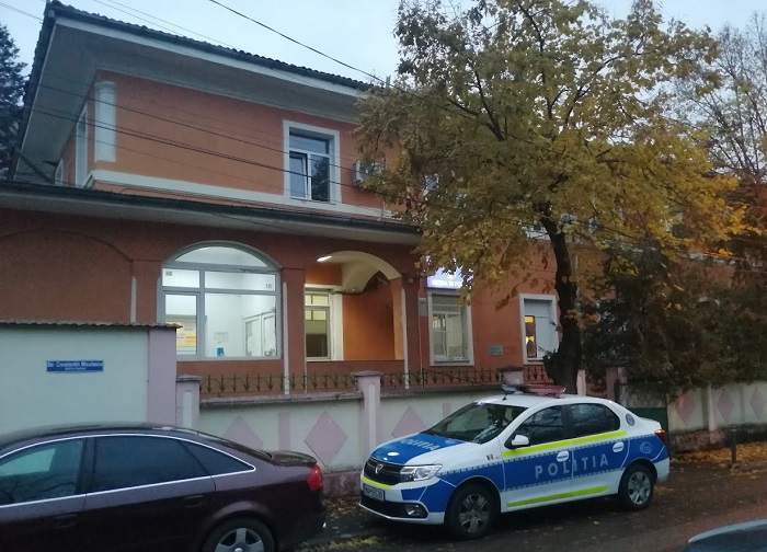 Polițista acuzată că a umilit o femeie agresată de un pervers a procedat corect! Răspunsul șefilor