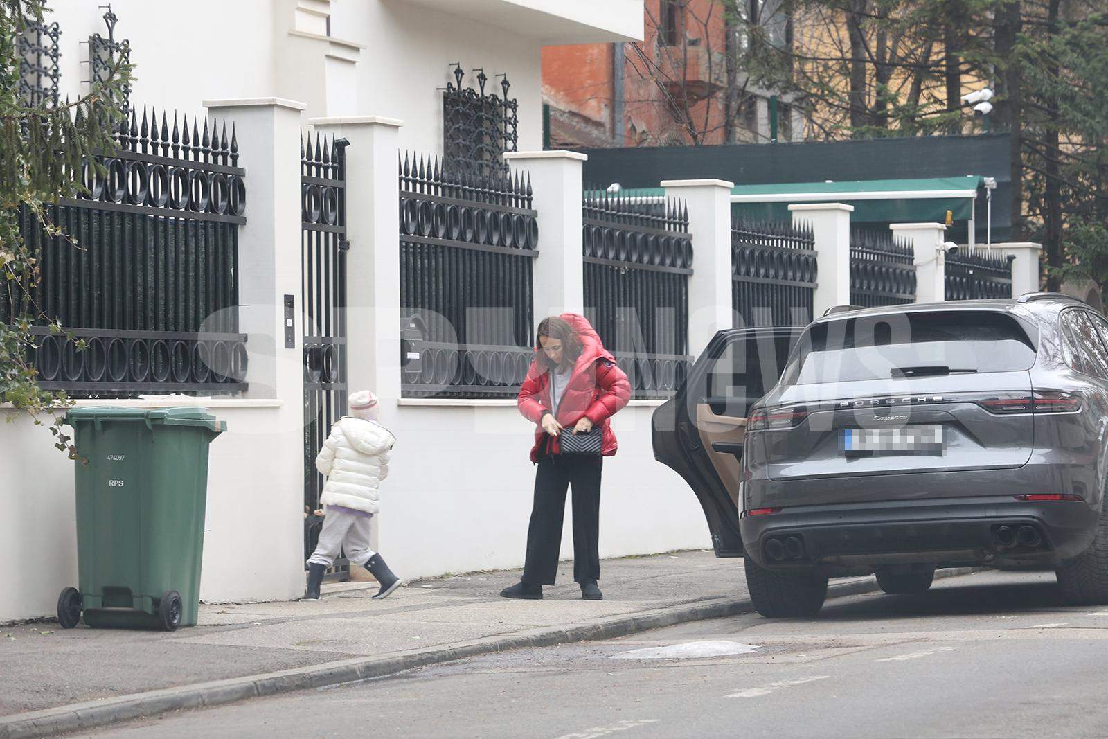 Vova Cohn, cadou fabulos pentru soția lui! Milionarul nu s-a uitat câți bani a scos din buzunar când l-a cumpărat! Cristina Rus și soțul ei au fost și ei prezenți / PAPARAZZI