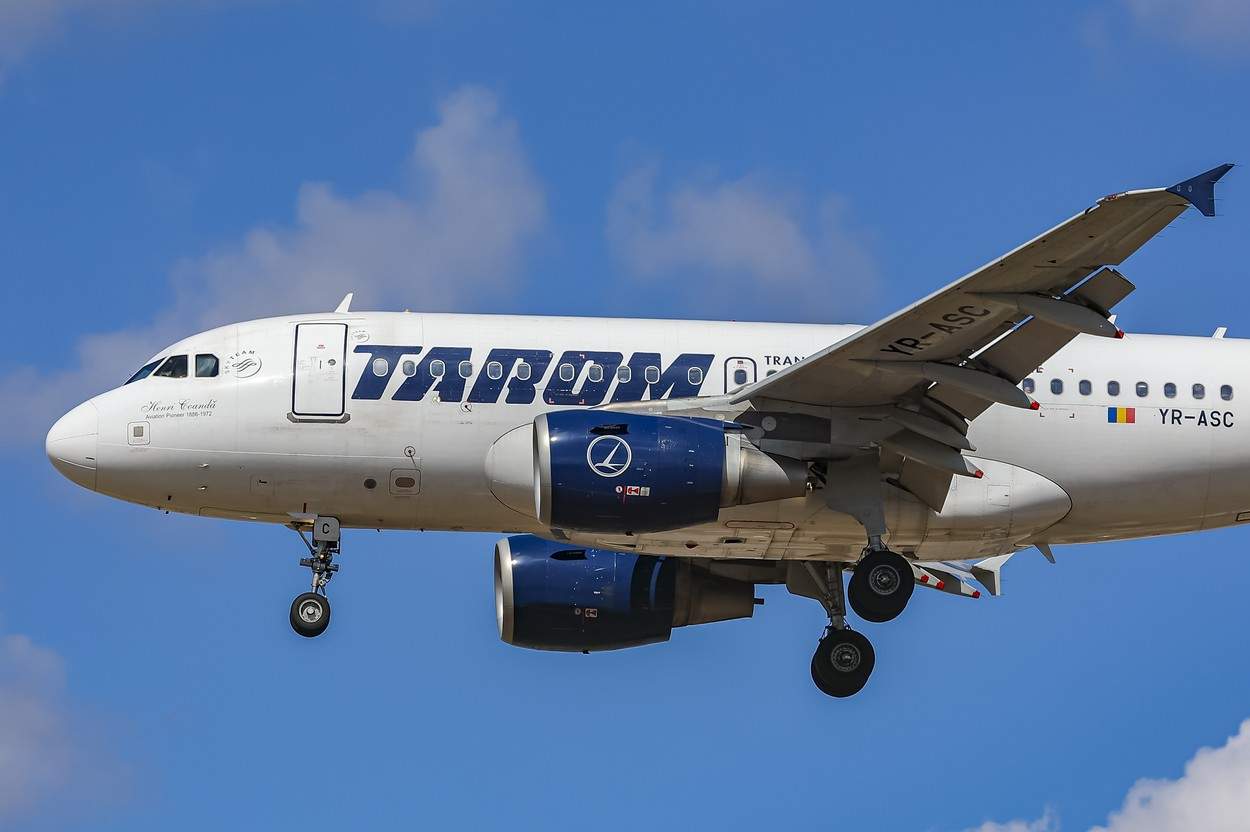 avion tarom