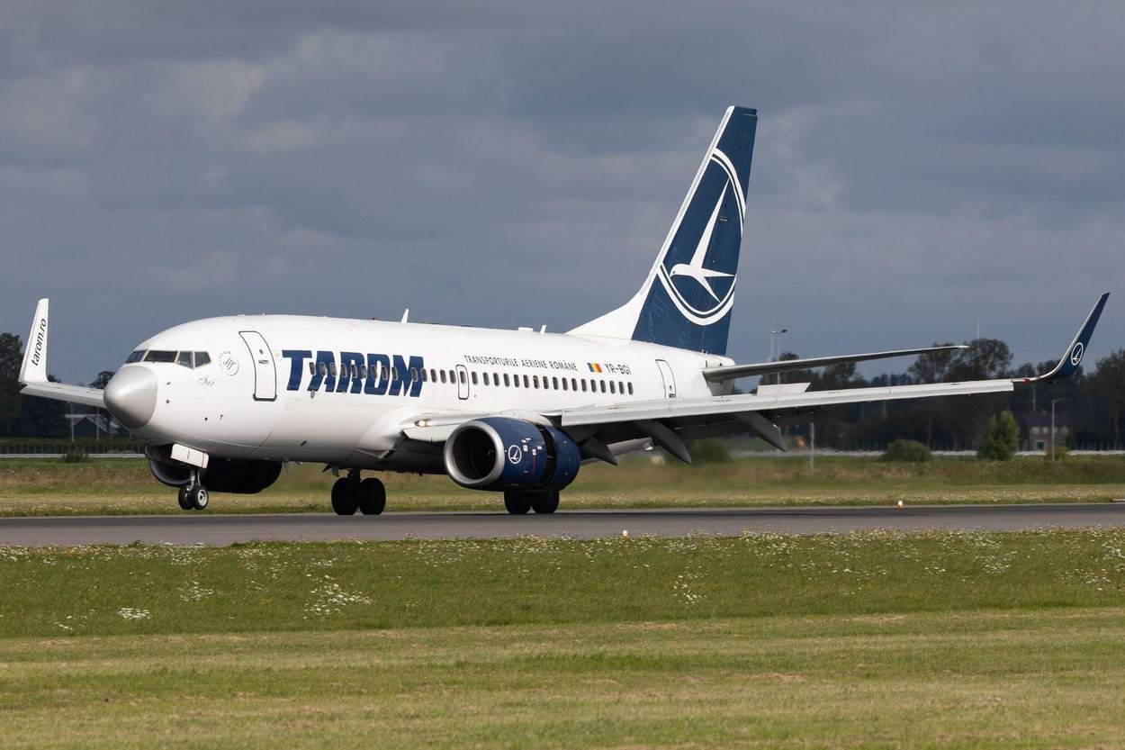 avion tarom