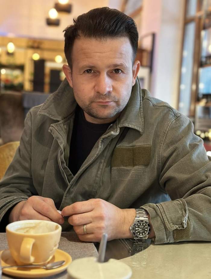 Robert Tudor este cunoscut pentru trucurile de magie pe care le face