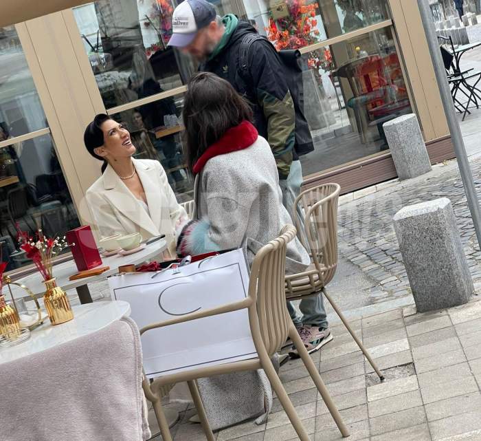 Daliana Răducan muncește și când ar trebui să se relaxeze. Iubita lui Răzvan Simion pune viața profesională pe primul loc și în timpul liber / PAPARAZZI