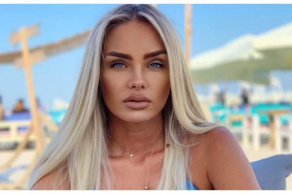 Știrile Antena Stars. Maria Constantin își sărbătorește ziua de naștere. Ce planuri are cântăreața pentru aniversare: ”Sunt un om împlinit” / VIDEO