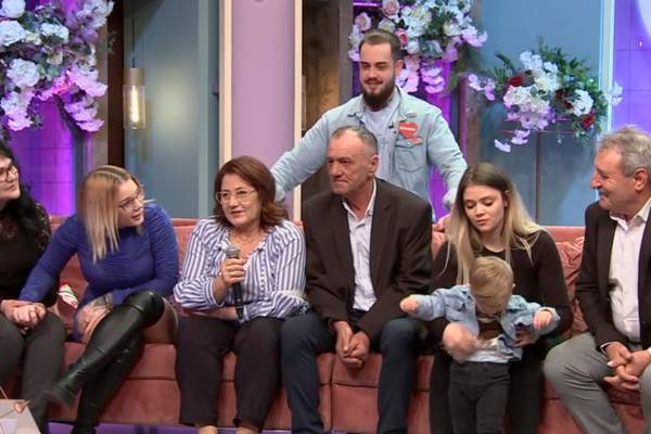 Mireasa - Capriciile iubirii. Familia Cristinei a făcut o vizită surpriză în platou! Concurenta, emoționată: „Chiar m-am supărat...” / VIDEO
