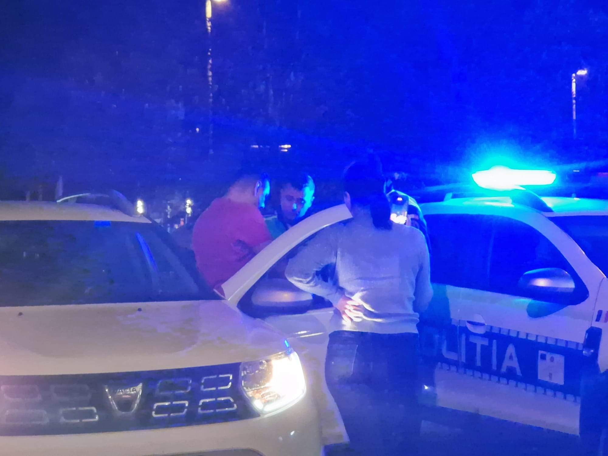 Imagine cu Ionel Ganea săltat de polițiști