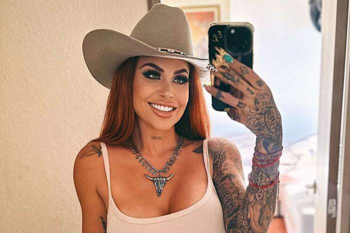 elena larrea