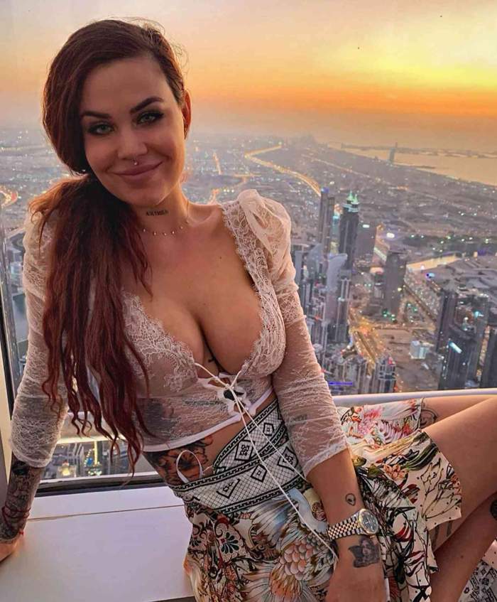 elena larrea