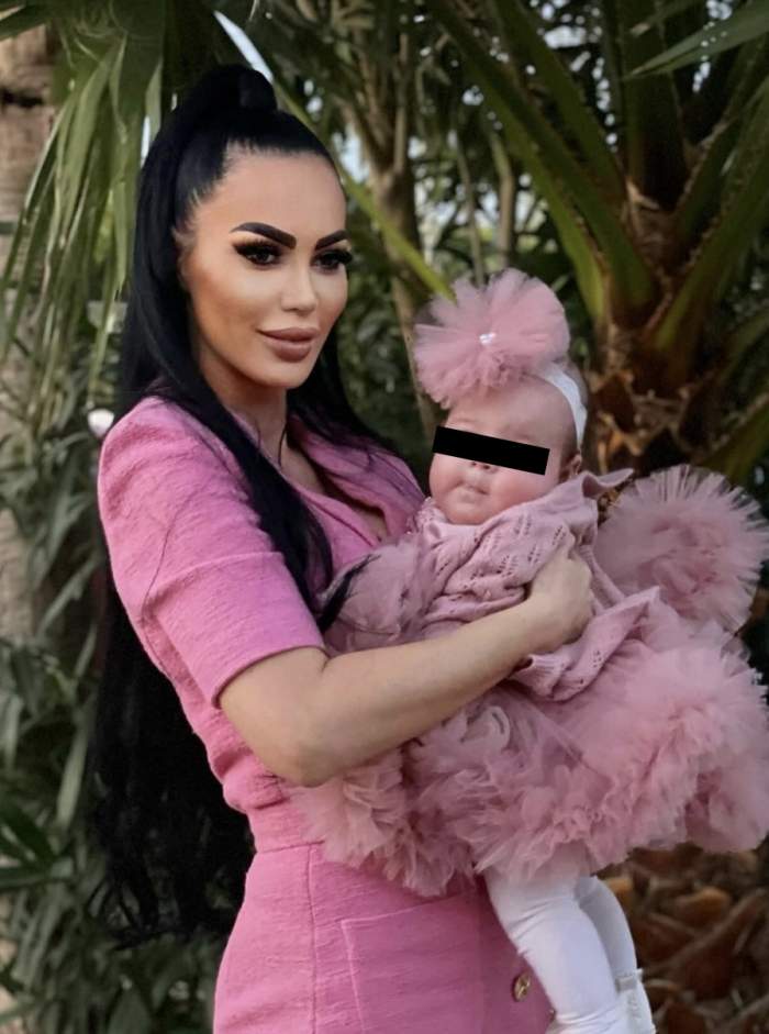 Imagien cu Bianca Pop si fiica sa