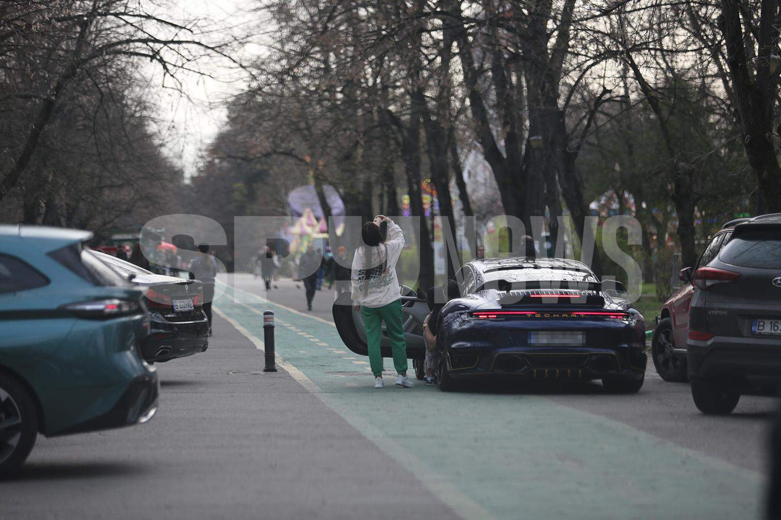 Învârte sute de mii de euro, dar familia e cea mai importantă! Cum a fost surprins Costin Rusu, prințișorul din Tărtășești / PAPARAZZI