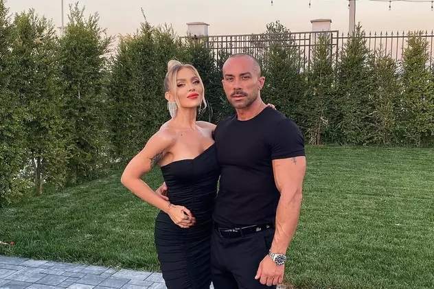 Oana Radu și soțul ei îmbrăcați elegant
