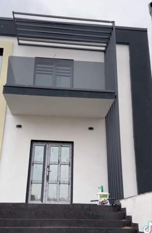 Oana Radu și-a cumpărat casa visurilor! Cum arată noua locuință a vedetei, după ce a fost nevoită să plece din apartament din cauza fostului soț / VIDEO