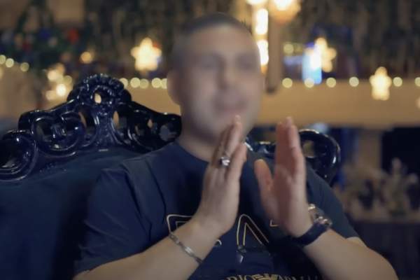 Știrile Antena Stars. Manelist cunoscut, prins în flagrant în timp ce voia să se întâlnească cu o minoră. Artistul a fost săltat de poliție / VIDEO