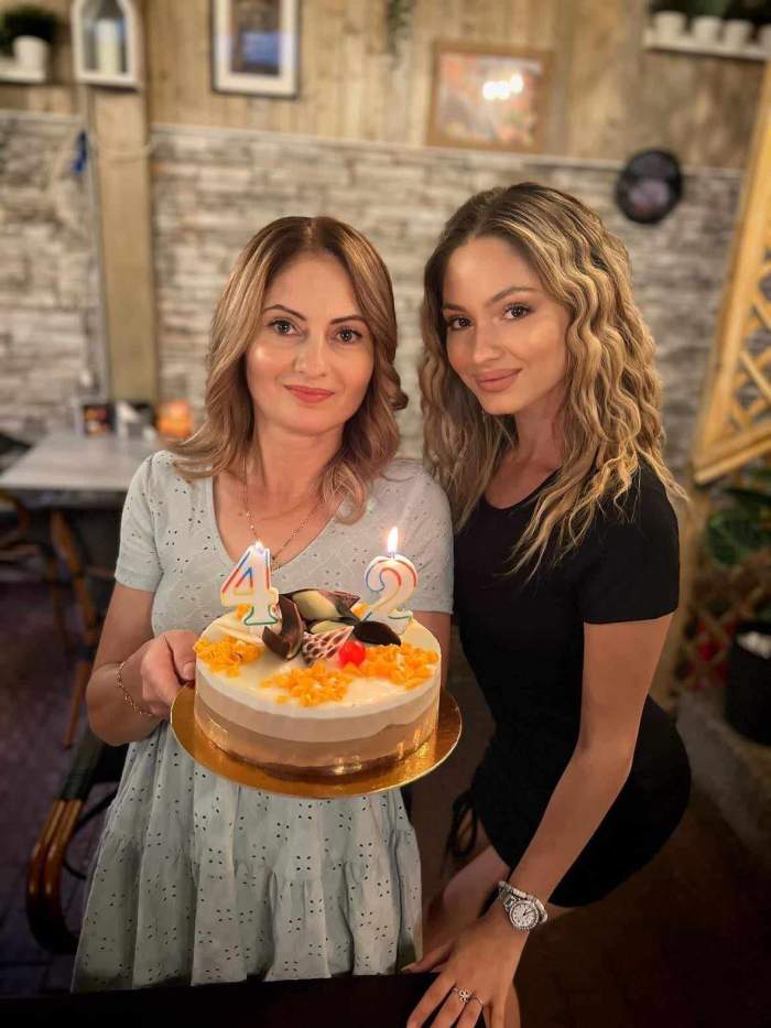 Delia Popa și mama ei