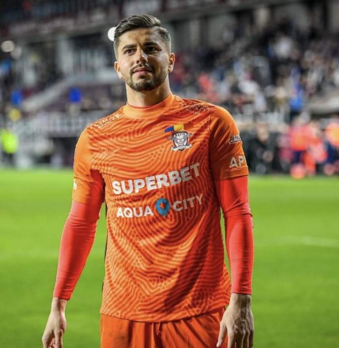 Imagine cu Horațiu Moldovan de pe terenul de fotbal