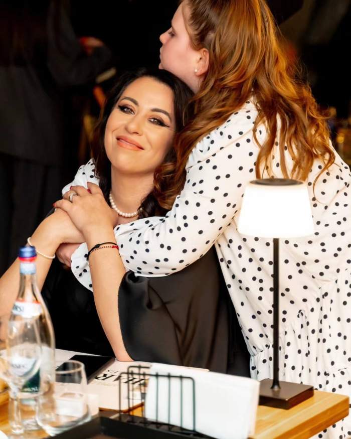 Oana Roman și Isabela