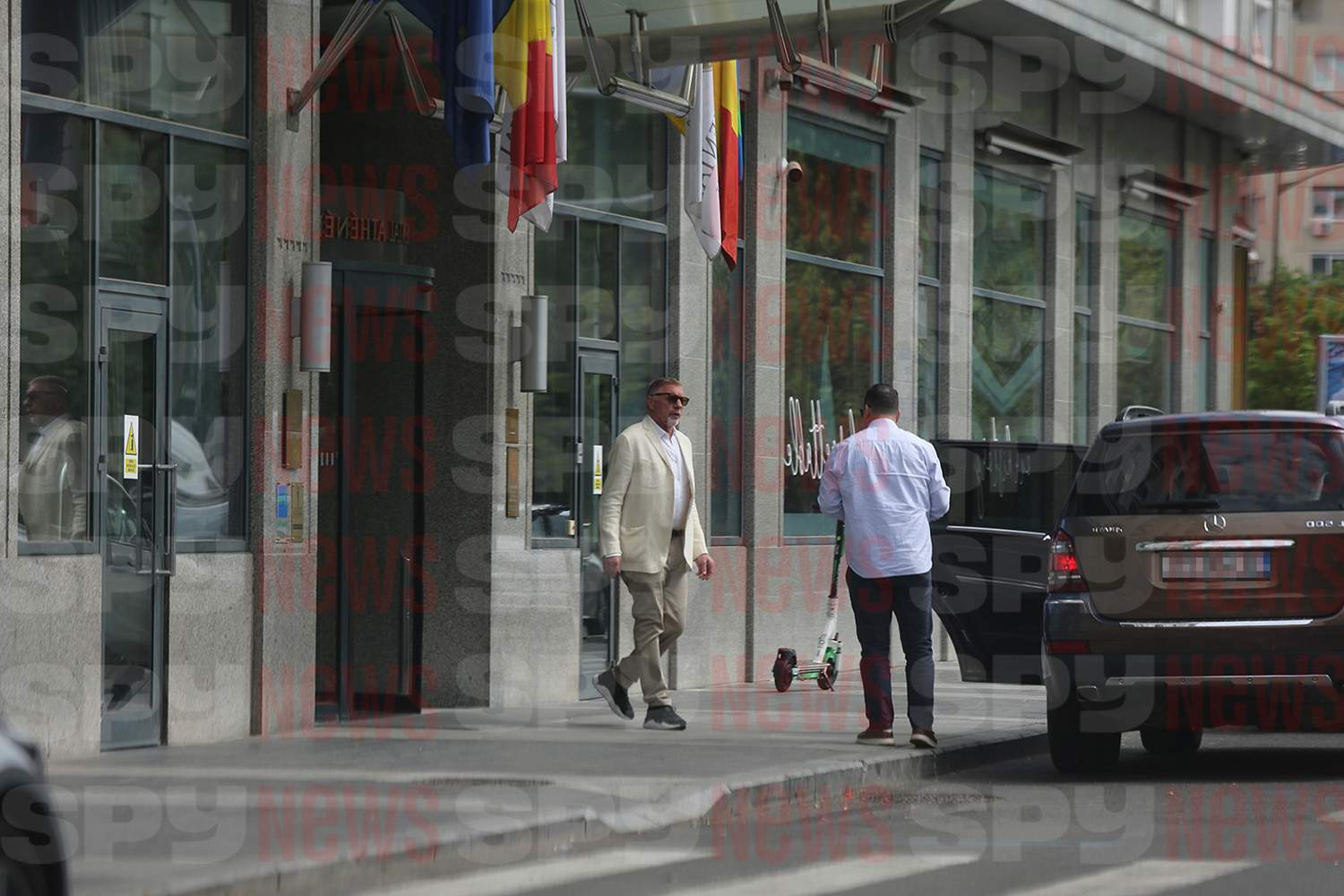 Boris Becker, tratat ca un star, în București! Fostul tenismen are pe cine să se bazeze atunci când vine în România. Unde a fost surprins / PAPARAZZI