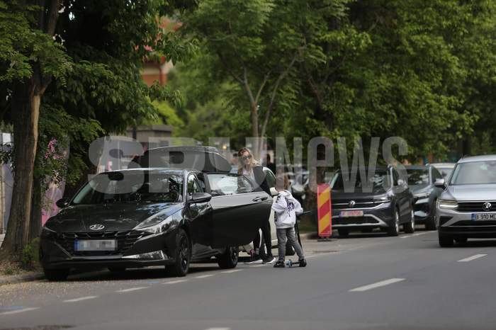 Ciprian Marica poate să stea liniștit când copiii lui sunt cu iubita! Ioana Marcu, ”cu ochii în patru” după băieții lor! / PAPARAZZI