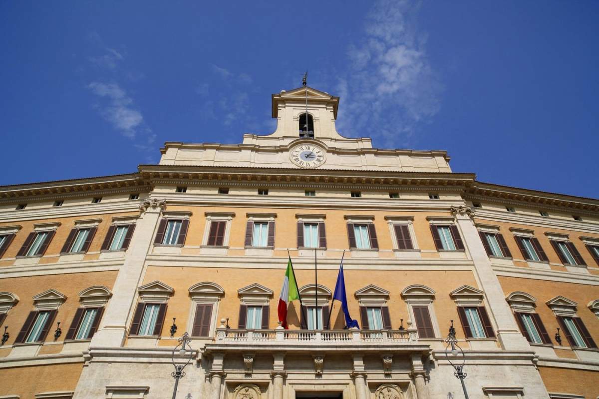 parlamentul din Italia
