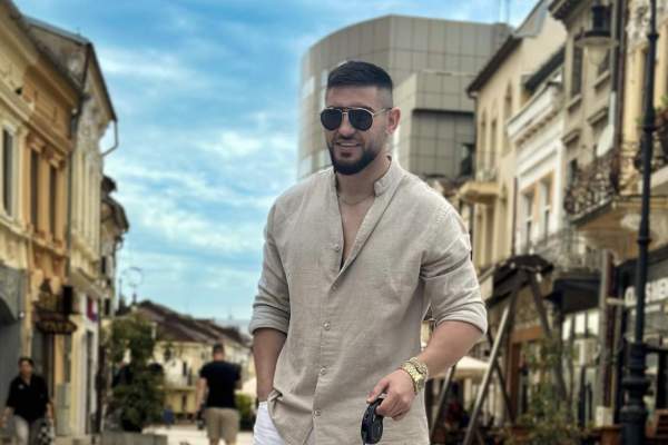 Știrile Antena Stars. Cine este femeia care l-a cucerit pe Bogdan Mocanu. Artistul este îndrăgostit până peste cap: „Este diferită!” / VIDEO