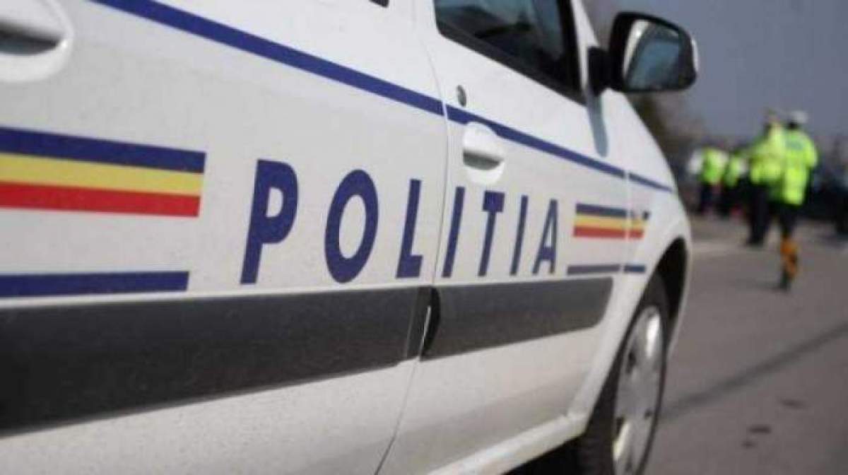 O adolescentă a anunțat că ar fi fost ținută ostatică