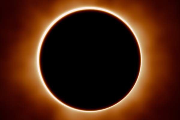 Stare de urgență în America, înainte de eclipsa totală de Soare. Autoritățile au cerut oamenilor să își facă stocuri de alimente, apă și combustibil