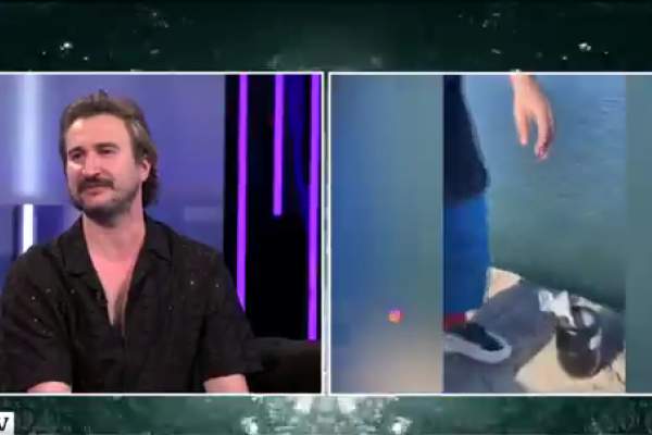 Xtra Night Show. De ce a aruncat Alex Dobrescu cenunșa mamei în lacul Tei. Ce a făcut cu averea primită: „Nu a vrut să vină nimeni” / VIDEO