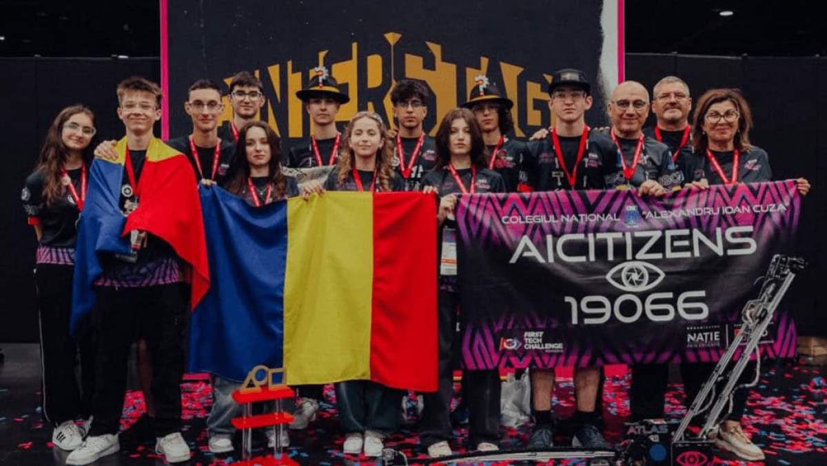 Campionii mondiali la robotică, înscriși în campania „100 de tineri pentru dezvoltarea României”