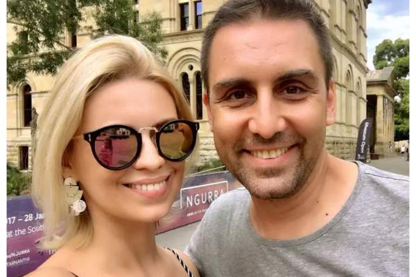 Știrile Antena Stars. Cum a cucerit-o Răzvan Spiridon pe Andreea Liptak. Cei doi se iubesc de peste 20 de ani: ”El este un gentleman”