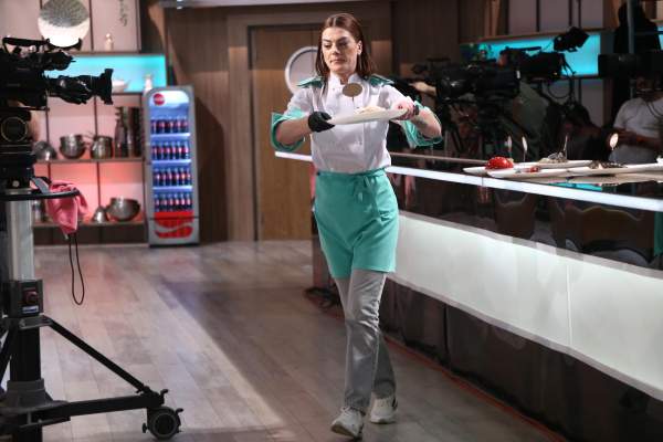 Chefi la cuțite, semifinala 14 mai 2024. Ce a scos-o din minți pe Lucica Susanu. Concurenta nu s-a putut abține și a răbufnit: "Dă-o încolo de treabă..." / VIDEO