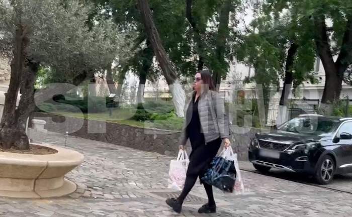 Imagini exclusive de la parastasul de trei luni a Mioarei Roman! Oana Roman a organizat totul singură, fără ajutorul nimănui! / PAPARAZZI